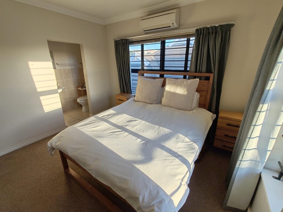 To Let 3 Bedroom Property for Rent in Royal Ascot Western Cape